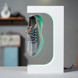 Lévitation magnétique Floating Shoe Display Stand Sneaker Advrtizing Exhibition Lévitation Gap 20 mm une économie Original 240508