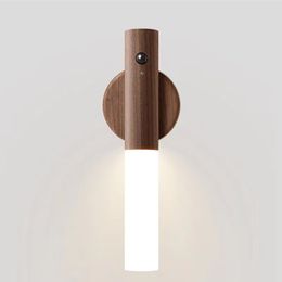 Luz nocturna magnética, luz nocturna inalámbrica con sensor de movimiento, luces de antorcha montadas en la pared para dormitorio, pasillo, escalera y más.