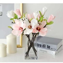 Magnolia Bouquet Vintage Artificial 5pcs Bloemarrangement voor thuiskantoor bruiloft Bridal Slaapkamer Vloer Vaas Decoratie 240308