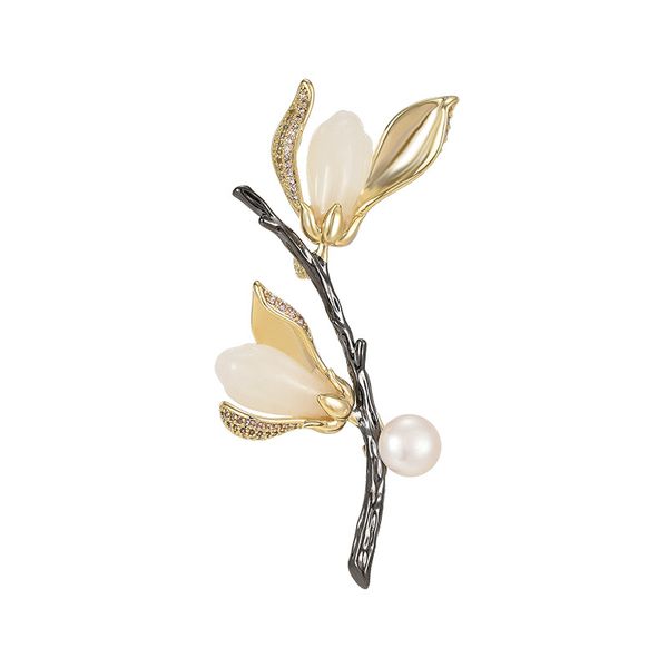 Broche de magnolia broche de lujo de alta gama broche natural hotan jade broche de agua dulce perla de agua de agua dulce