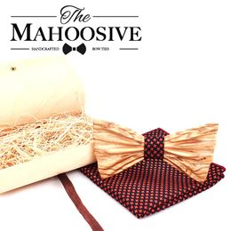 Mahoosive 3D Design Heren Pocket Square vlinderdas Set Wood Gravatas Bowties Wedding Business Pak Wooden Ties Hankies 240415