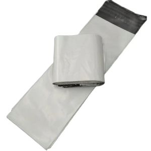 Envois 100pcs 15 cm de long en plastique blanc expédaction de diffusion express sac postal sac poly blanc courrier sac express enveloppe de rangement sacs