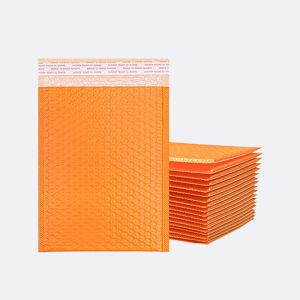 Envoyez 100pcs 7 tailles Bubble Mailers Sacs d'emballage en poly orange pour une entreprise enveloppe rembourrée étanche bijoux / sac d'expédition cadeau Sac de sac