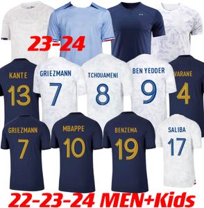 Maillots de football 22 2023 2024 World Cup Soccer Jersey Franse voetbalshirts MBAPPE GRIEZMANN POGBA kante maillot foot kit top shirt hommes enfants MEN kids set