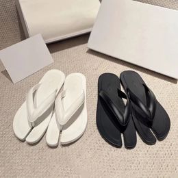 10a topkwaliteit platte slippers sandalen ontwerper schoenen zwart wit casual dia strand mode maisons margiela tabi sandaal mans dames slipper buiten buitenspoel schuifregelaars