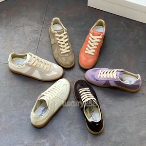 Maisons Sports Trainers Run Shoes Low Sneaker Shoe Mandinon en cuir Margiela Casual Chores Outdoor Luxurys Designer Femmes Hommes Replicat Basketball Shoe Tennis Shoe