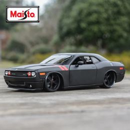 Maisto 1 24 2008 Challenger Sports Cars Static Die Cast Voertuigen Collectible Model Car Toys 240408