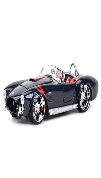 MAISTO 124 1965 Shelby Cobra 427 Classic Car Static Die Cast Vehicles Collectible Model Toys LJ2009309815294