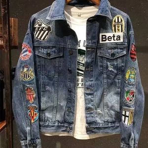 Faire de la veste en jean brodée vieille insigne pour les hommes automne / hiver en vrac et taille de taille vintage