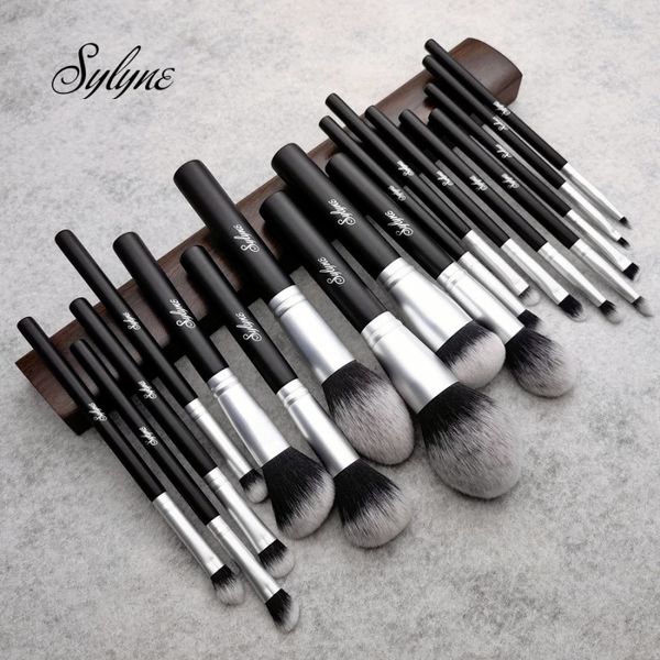 Makeup Brush Set Brushes professionnels Full Black 18pcs Face Eyes Cosmeitcs Powder Foundation Make Up Kit 240403