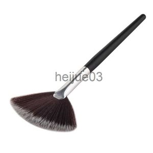 Pinceles de maquillaje 1 piezas Profesional Fan Maquillaje Pincel Mezcla Resaltador Contorno Cara Polvo suelto Brocha Oro rosa Cosmético Herramientas de belleza x0710