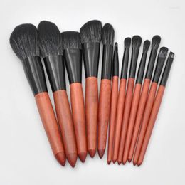 Make-up kwasten 12-delige borstelset met houten handvat Losse poeder Oogvezel Haarschoonheidstool Cosmetische schaduwfoundation