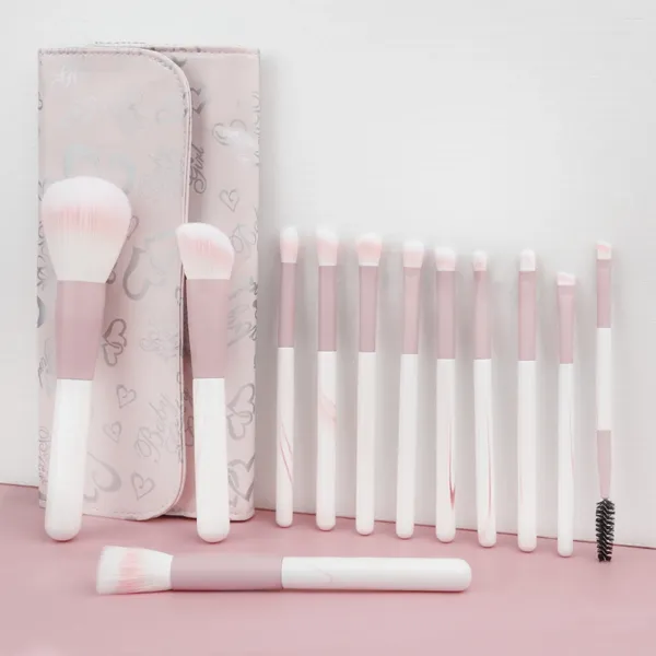 Makeup Brushes 12pcs Brush Setkit avec sac cosmétique pour le fond de teint Blush Blush Shadow Tools