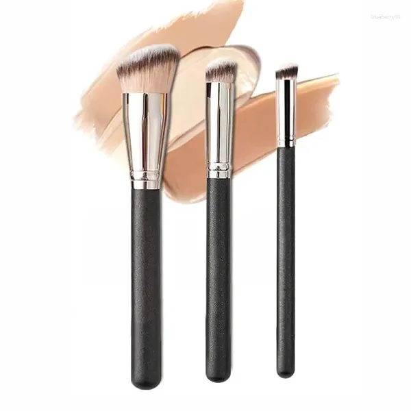 Brosses de maquillage 3 PCS Set Kit complet professionnel Cosmetics coréens pour femmes accessoires de beauté