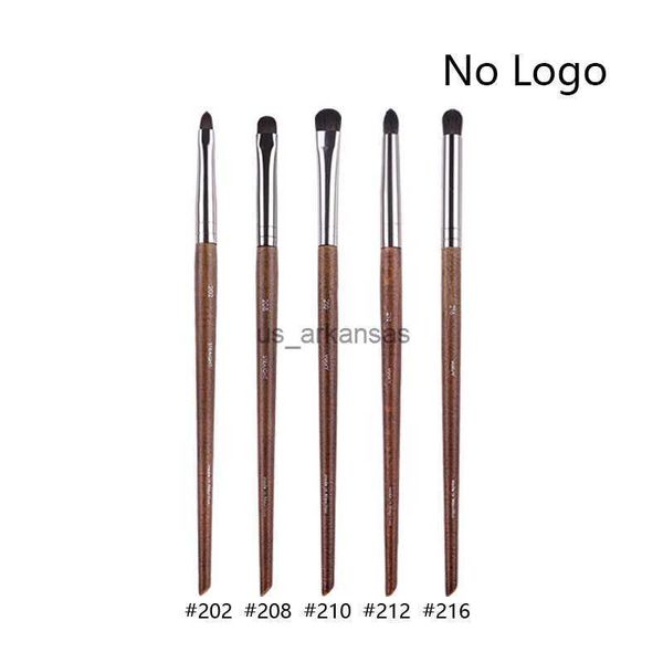 Pinceaux de maquillage 5pcs / set Pinceaux de maquillage de fard à paupières en bois naturel Détail des yeux Pinceau de maquillage Anti-cernes Crease Smudge Outils cosmétiques Set Thin liner HKD230821