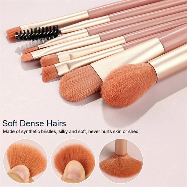 Pinceles de maquillaje Un conjunto de pinceles de maquillaje suaves y esponjosos utilizados para cosméticos base en polvo colorete en polvo sombra de ojos kabuki pincel de maquillaje mixto herramientas de belleza 231214