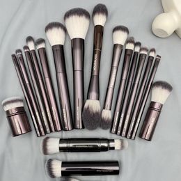 Makeup Brushes Brocha Sorglass Full Set of Brush Blush Powder Foundation Contour Feed Shadow Cacheer Eyeliner SUD Q240507