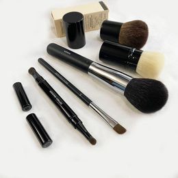 Makeup Brushes CC Petit Pinnel rétractable Kabuki les Pinceaux de Powder 1 B 4 Cream Shadow