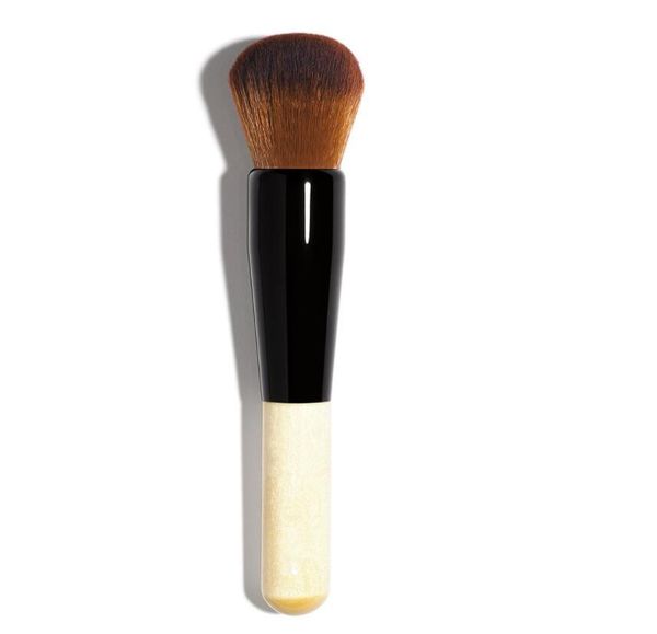 Makeup Brushes Epack BB crème à tête plate Foundation liquide Brosse de base en poudre lâche outil multifonctionnel Q240507