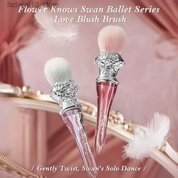 Make-up kwasten Flower Knows Swan Ballet Series Love Blush Brush Pluizig Praktisch penseel 2 soorten Highlighter Bronzer Contour Zacht Make-up penseel Q240126