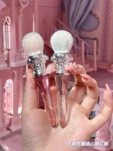 Pinceaux de maquillage Flower Knows Swan Ballet Strawberry Rococo Blush Spot Brush Wool Fluffy Makeup Brush Conditioning Makeup Tool Flowers Know 231202