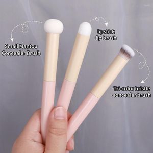 Brosses de maquillage Brosses de haute qualité Mantou Sponge Concealer Lipstick Lip Brush Cosmetic Tools Foundation