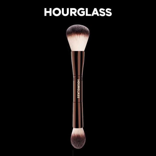 Pinceaux de maquillage Pinceau de maquillage sablier - No.17 Lighting Edit Brush Soft Fiber Hair Double Head Highlight Fashion Design Single Face Brush HKD230821