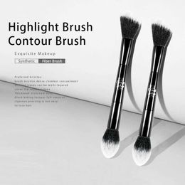 Brosse de maquillage kat von d-makeup Brush 23 poudre de tête double poudre de fibre douce élégante manche noire marque femme Q240507
