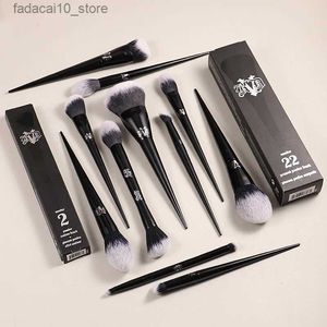 Make-up Kwasten KVD Make-up Kwasten Serie Blusher Poeder Foundation Concealer Oogschaduw Blending Cosmetische Schoonheid Make-up Brush Tool Maquiagem Q240126