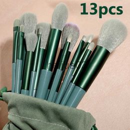 Pincéis de maquiagem mais novos! Conjunto de pincéis de maquiagem macios e fofinhos para bases de cosméticos, pincel para blush em pó, sombra Kabuki, maquiagem de mistura, ferramentas de beleza x0710