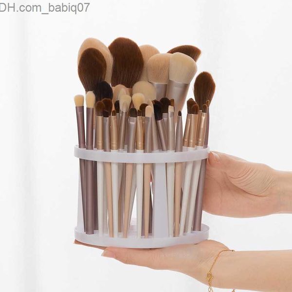 Pinceaux de maquillage Une boîte de rangement pour pinceaux de maquillage multifonctionnel grande capacité organisateur de bureau outil cosmétique stylo grille de stockage cosmétique Z230725