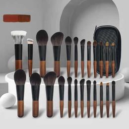 Makeup Brushes Portable 12 pièces mini-brosse de beauté Brosse courte Poignée en poudre Blusher à paupières Animal Hair Facial Makeup Tool Q240507