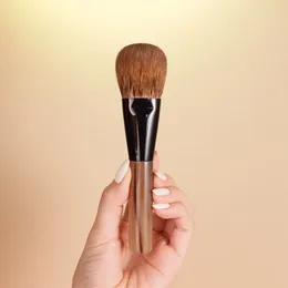 Pinceaux de maquillage Qiaolianggong Brosse professionnelle faite à la main en poils d'écureuil roux canadien pour le visage