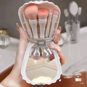 Pinceles de maquillaje Shake Sound Beauty Makeup Blogger recomienda Shell Mirror Brush Mini Small Cute Seaside Girl Estudiantes Nuevo 230922