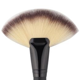 Pinceaux de maquillage Soft Large Fan Brush Foundation Blush Blush Poudre Surligneur Cosmétique