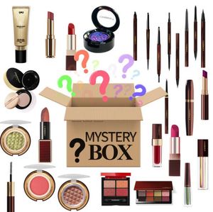 Juegos de maquillaje Productos de belleza Lucky Mystery Boxes Día de San Valentín Regalo de Navidad Hay una oportunidad de abrir: barras de labios, herramientas de maquillaje, masajeador, productos eléctricos