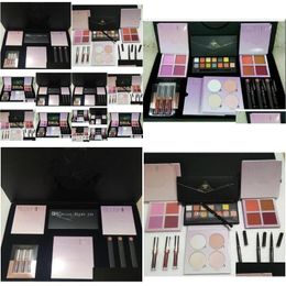 Make -up sets Set Beauty Lipstick Eyeshadow Glow Highlighter Blush wenkbrauw potlood FL Box kerstcadeau Druppel