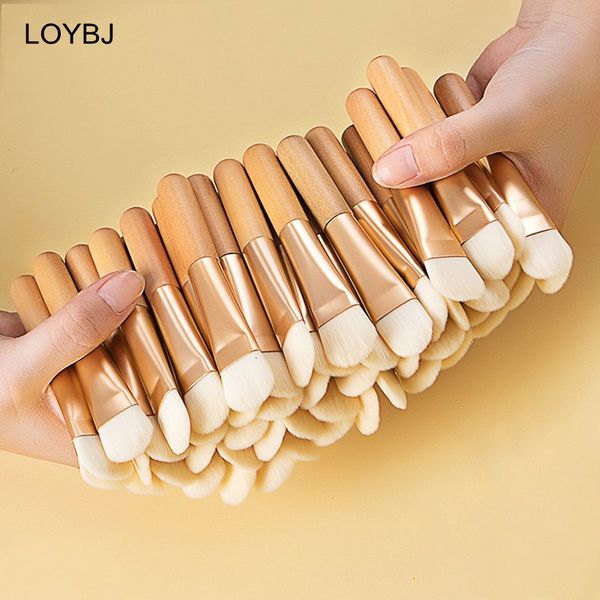 Outils de maquillage 102050Pcs Masque Brosse En Forme D'éventail Visage Doux Brosses Professionnelles Manche En Bois Portable Soins De La Peau Cosmétiques Outil 230809