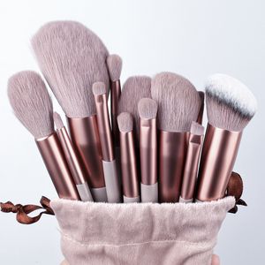 Outils de maquillage 13 pièces pinceaux de maquillage ensemble fond de teint ombre à paupières femmes pinceau cosmétique fard à paupières fard à joues poudre mélange beauté outil de maquillage doux 230607