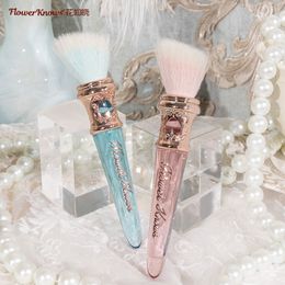 Make -upgereedschap Bloem kent Strawberry Rococo Blush Spot Brush Wol Fluffy Conditioning Tool 230816