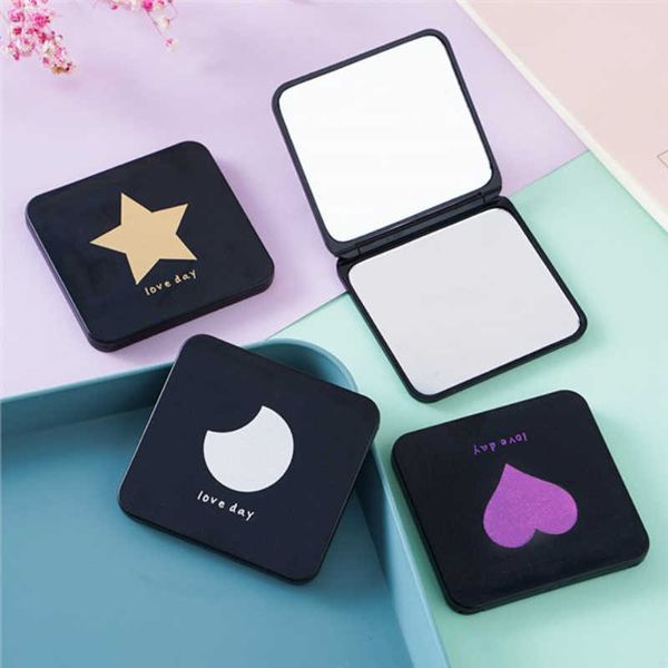 Outils de maquillage Petit miroir Carry Mignon Mini miroir de maquillage Double face Portable Dressing Mirror Étudiant à main Miroirs pliants Femme J230601