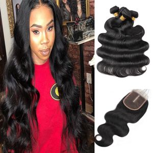 Maleisische Body Wave Menselijk Haarbundels met Sluiting Peruaanse Haar 4bundles Inslag met 4 * 4 Kantsluiting Water Losse Hair Extensions