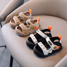 Mannelijke baby sandalen wandelschoenen kinderen zachte soled anti kick versie casual strandschoenen