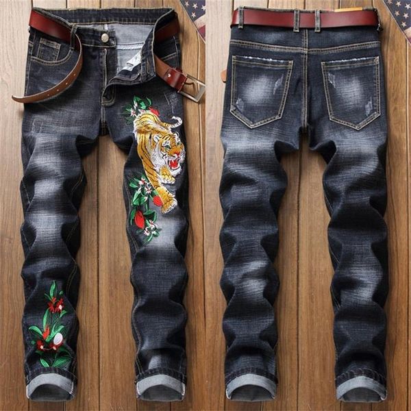 Homme Jean trou badge broderie style denim pantalon pantalon mode hommes décontracté Slim Patch Jeans goutte déchiré déchiré Man335q