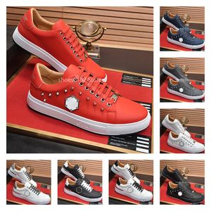 Chaussures masculines Chaussures basses à lacets de luxe à lacets Fashion Fashion High Quality Leather Chaussure Phillip Pp Metal Skulls Match Elements Casual Breathable Board Sneakers