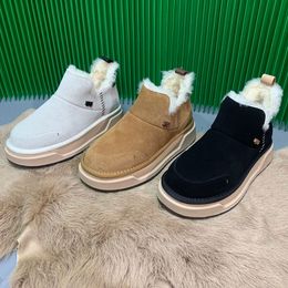 MALIBU LAARS ZWART PS24 KOE LEDEREN laarzen snowboots winterlaarzen klassieke anke op een suède laars met ultra luxe shearling voering en doordachte details