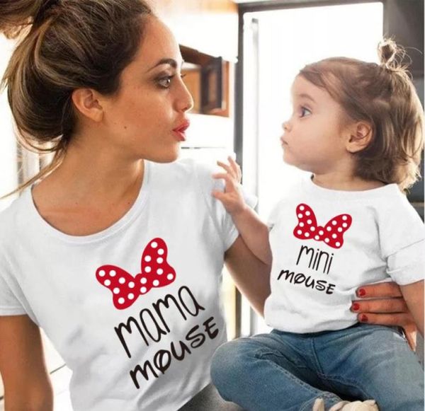 Mama et mini famille assortiment des tenues de vêtements Cotton Kawaii Bow Tshirt Mommy and Me Clothes Tops Baby Girl Clothes Matching Outfit2110717