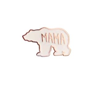 Mama Bear Family Enamel Pin Infancia Juego de películas Citas de la película Broch Insignia de películas de anime lindas Pins de esmalte duro