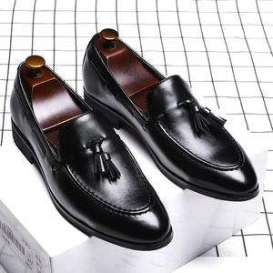 Man Casual schoenen Italië stijl comfortabele mode luxe loafers mannen leer 240410