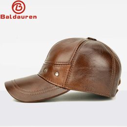 Man Hoge kwaliteit Echt lederen honkbalkappen Mannelijke Casual Cowhide Belt oor warm 56-60 cm verstelbare Sprot Flight Hats 240327